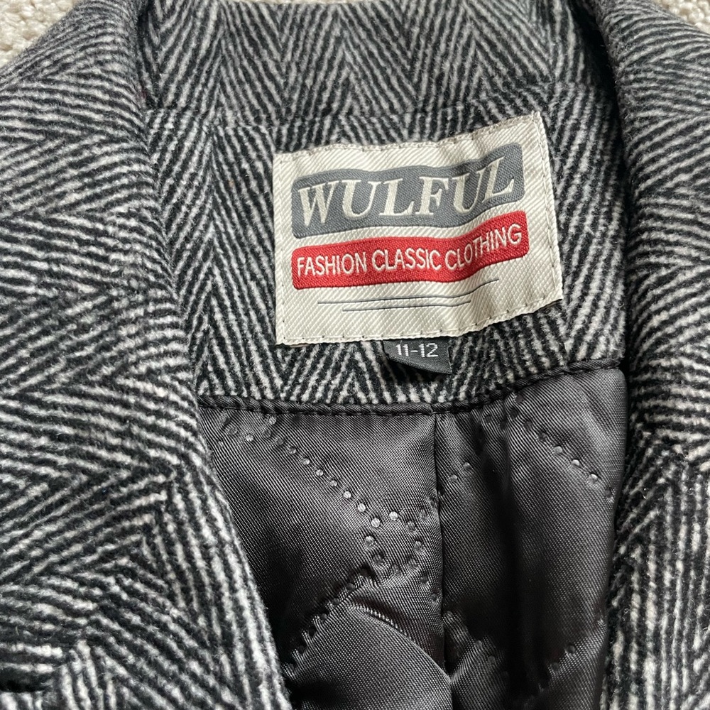 Wool-Blend XS Pea Coat in Charcoal Herringbone - Picture 5 of 9